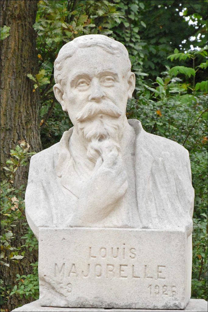 Statue of Louis Majorelle, Ecole de Nancy Museum, Nancy: The bust of Majorelle in a light stone outside. 
