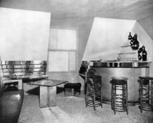 Bar sous le Toît créé pour l'exposition du Salon d'Automne de Paris 1927, par Charlotte Perriand, 24 ans