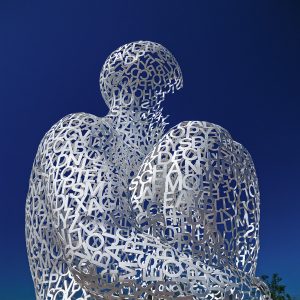 "El Alma del Ebro" sculpture by Artist Jaume Plensa
