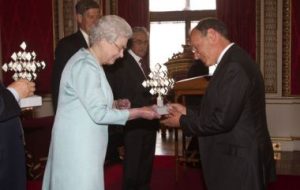 Tim Berners-Lee with Queen Elizabeth II
