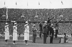 Berlin, Olympiade, Siegerehrung Fünfkampf,1936 