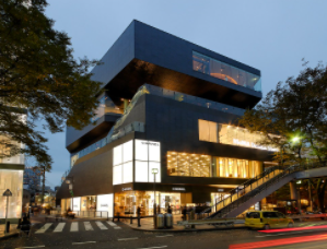 MVRDV – GYRE- Complexe commercial design « The Gyre », avenue Omotesandō à Tokyo