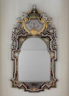 Espejo del 1700 del Estilo Enrique II 