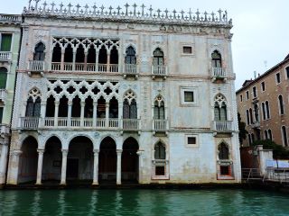Ca' d'Oro sul Gran Canal in Stile Gotico Veneziano