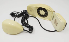 Telefono vintage Grillo disegnato da Marco Zanuso 