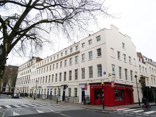 66 Great Russell Street Bloomsbury London WC1B 3BN- JOHN NASH (1752-1835) O arquitecto desenhou este terraço e viveu nele 

