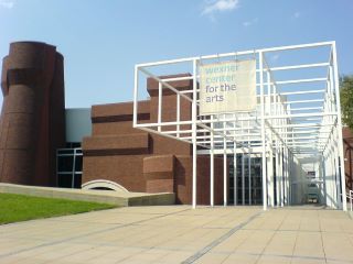 Wexner Center for the Arts, Ohio State University, por Peter Eisenman, exemplo de deconstrutivismo. 
