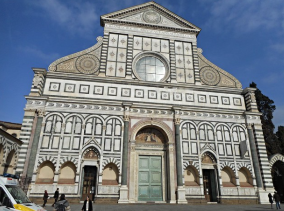 Iglesia de Santa Maria Novella, fachada de Leon Battista Alberti, 1456-70 Florencia, Italia.