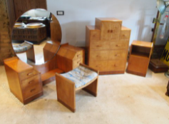 Muebles diseñado por Betty Joel.