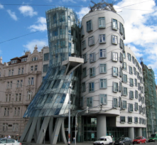 Frank Gehry, Casa de Baile, Praga