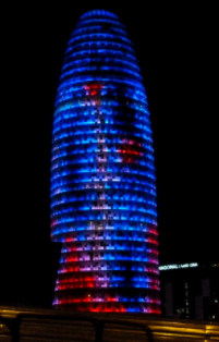 Torre Agbar (2005)-Barcelona, Cataluña, España