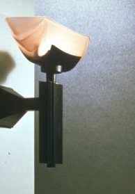 Lámpara de pared Sakè, diseñada por Studiodada para Stilnovo. 1989