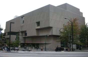 Atlanta Public Library, Breuer, 1980, Atlanta: A large grey, simple building. 