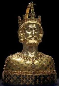 Gold statue of the upper body king Charlemagne. 