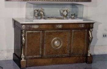 Cabinet (commode à vantaux) ca. 1813–25 - François-Honoré-Georges Jacob-Desmalter- Oak, thuya wood veneer; gilt-bronze mounts; marble top, French.