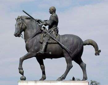 Photo of the Equestrian Statue of Gattamelata, by Donatello, dated back to 1453.