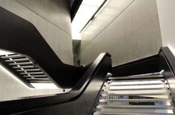 MAXXI – National Museum of the 21st Century Arts (1998–2010), Rome, Italy: Interior metal staircase.