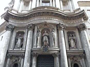 Façade de l’église San Carlo alle Quattro Fontane (1667) à Rome (Détail) - Architecte Francesco Borromini (Bissone 1599-Rome 1667)