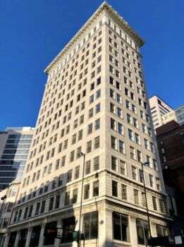 The 15-floor Ingalls Building in Cincinnati, Ohio became the world’s first reinforced concrete skyscraper in 1903.