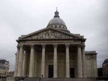 Photo of The Pantheon, in Paris, which is an example of neo-classical design.